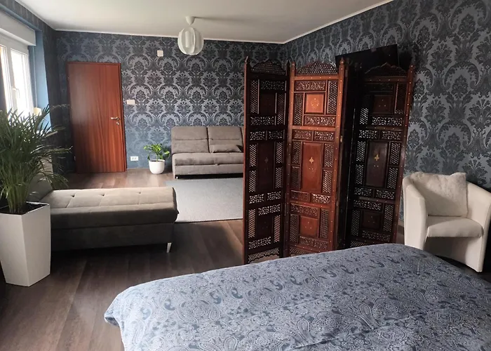 بيت للعطل The *