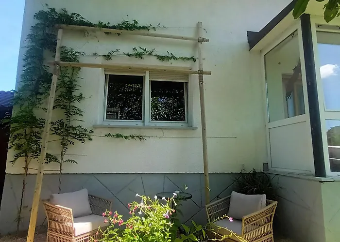 بيت للعطل The *